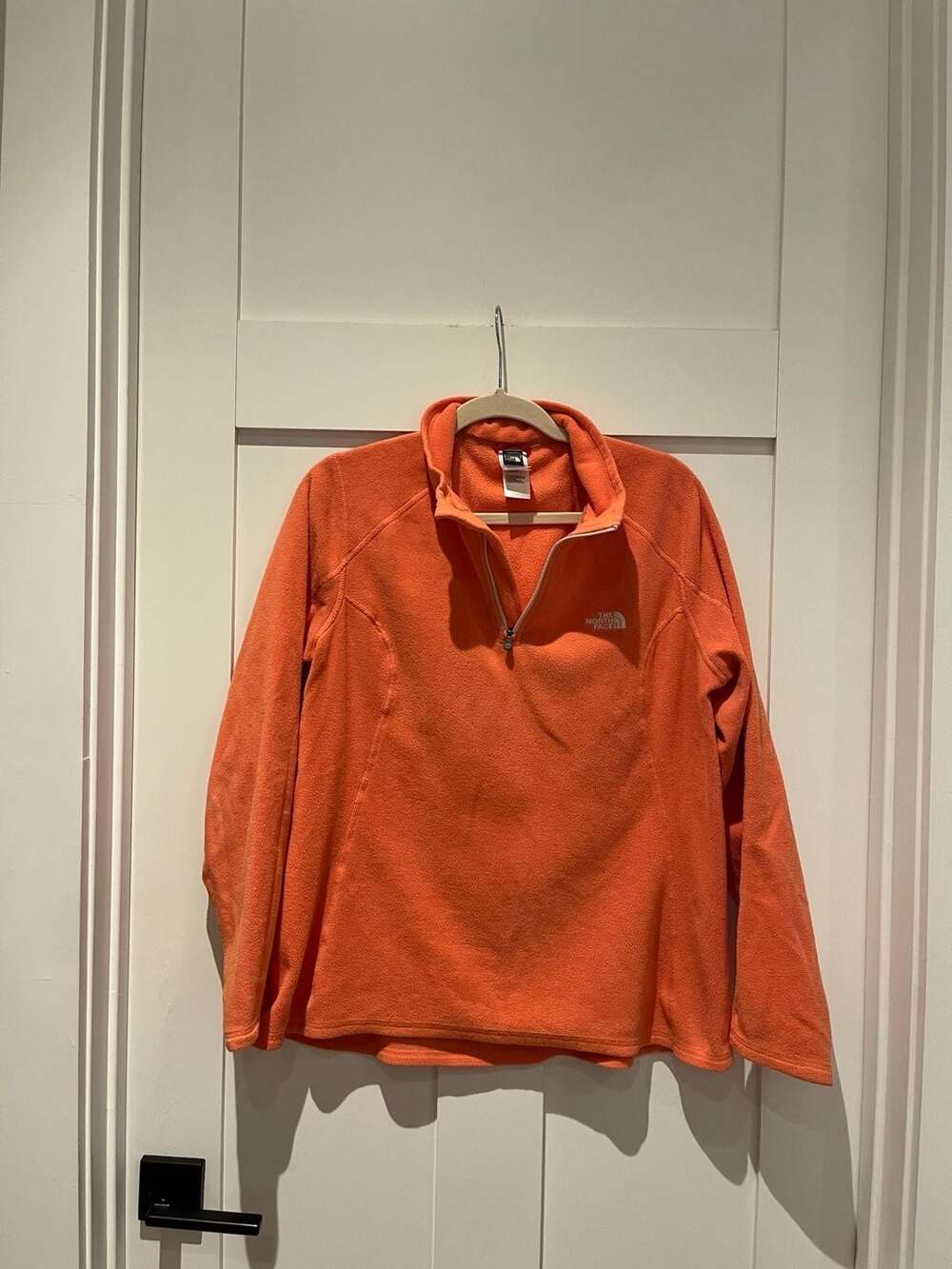 The North Face Women's Polartec Classic 1/4 Zip Fleece Pullover coral XL